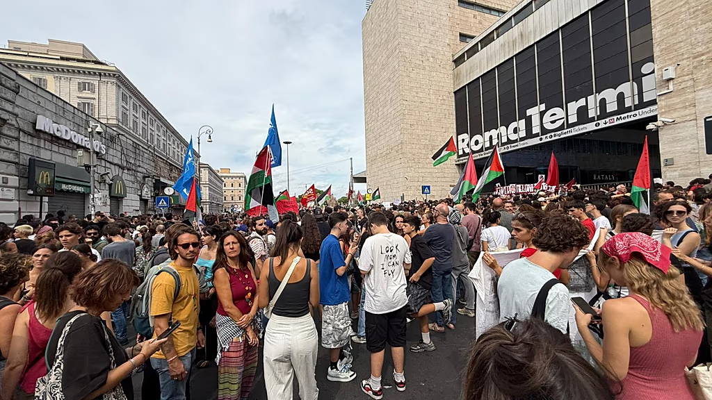 Italia se moviliza con una huelga general contra el genocidio en Gaza