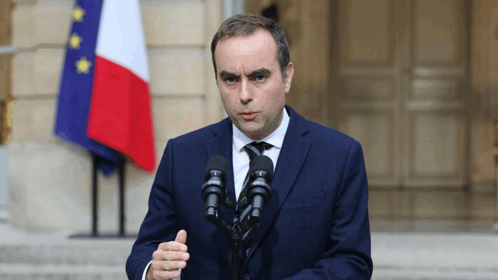 Francia presenta su nuevo Gobierno liderado por el primer ministro Sébastien Lecornu
