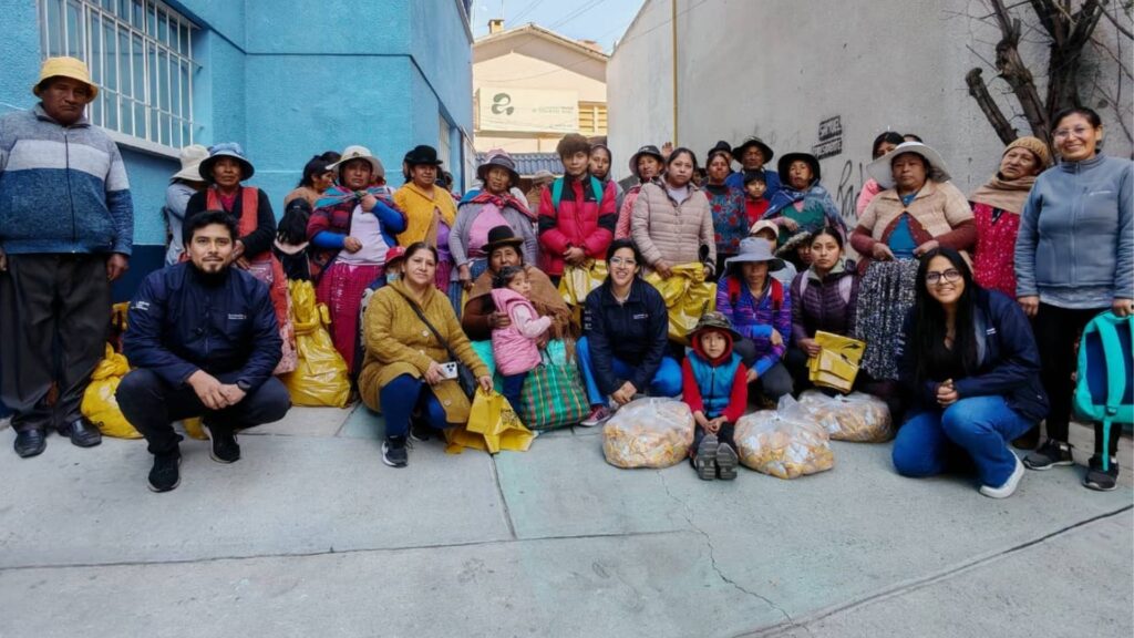 PIL Bolivia dona más de 94 mil litros de lácteos en La Paz y Cochabamba