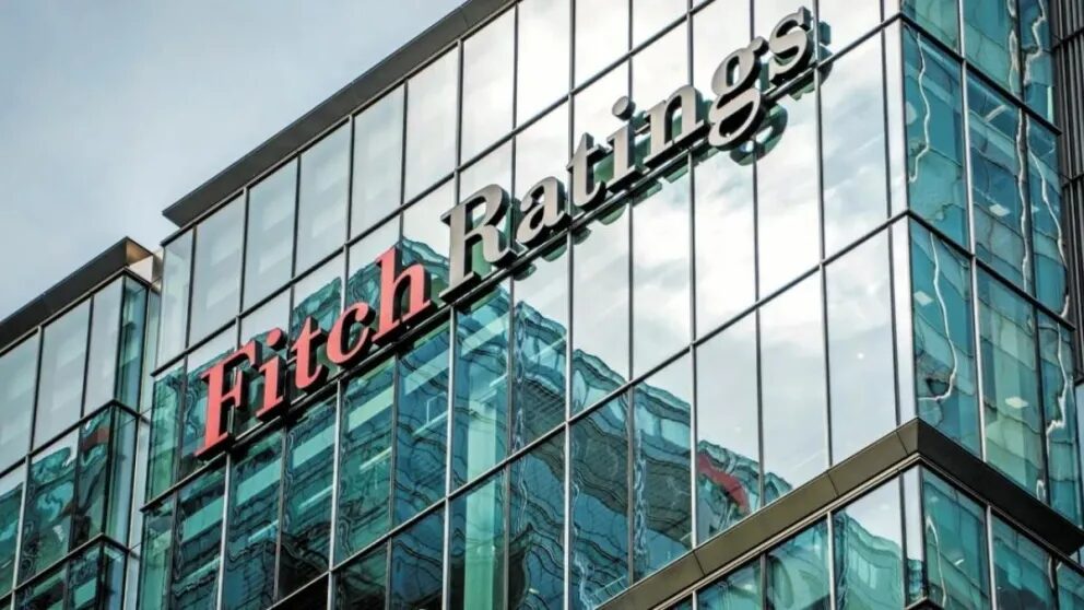Fitch Ratings advierte que el país todavía no garantiza una acumulación sostenida de reservas tras flexibilizar su tipo de cambio