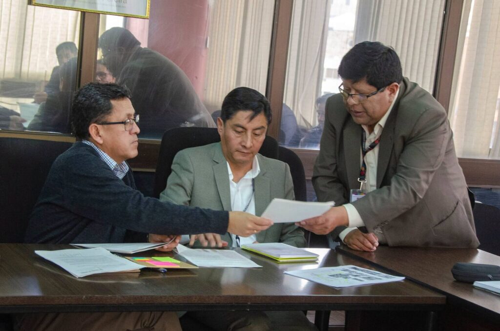 Alcaldía de El Alto y Gobierno coordinan la ampliación a seis carriles de la avenida 6 de Marzo