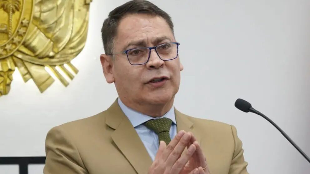 Denuncian al exviceministro Jhonny Aguilera por presuntas torturas y organización criminal