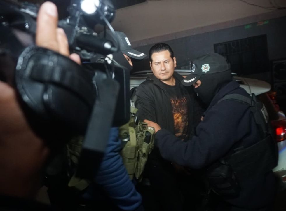 Encuentran más de $us 30 mil y un arma en un inmueble vinculado al exfiscal Torrez