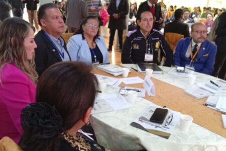 La Paz diseña plan de salud integral