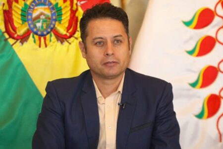 Lara convoca a sesión del Legislativo para abordar el tema de los vetos de Estados Unidos