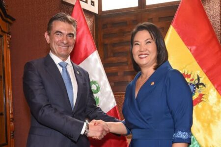 Rodrigo Paz y Keiko Fujimori se reúnen en Lima para «fortalacer la agenda comercial» entre Bolivia y Perú