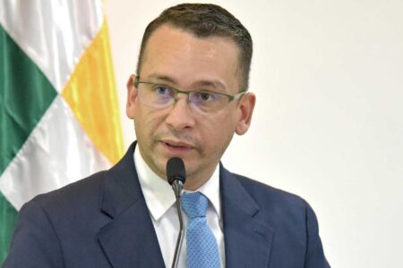 Romer Saucedo anuncia su renuncia a la presidencia del Tribunal Supremo de Justicia