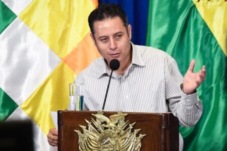 Lara: «El Gobierno usa la posible captura de Evo como cortina de humo para tapar la crisis económica y de combustibles»