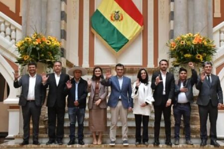 Los nueve gobernadores del país confirman su presencia en reunión con Rodrigo Paz en Sucre