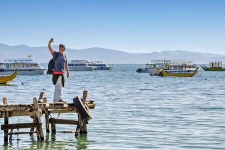Turismo prevé hasta 90% de ocupación hotelera y apuesta por el feriado largo para reactivar la economía