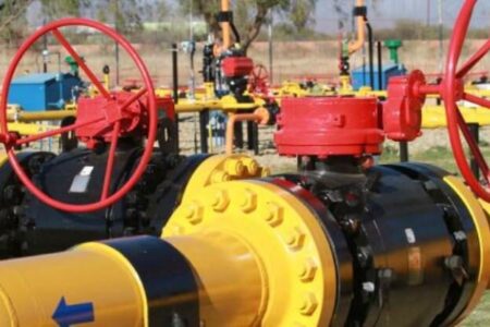 Cámara de Electricidad advierte que Bolivia podría importar gas desde 2028 y plantea acelerar las energías renovables