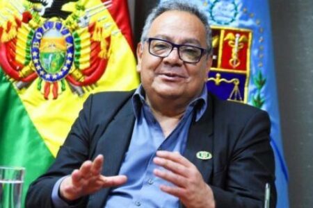 Ministro de Educación convoca al diálogo a la dirigencia de maestros urbanos y pide priorizar «lo educativo por sobre lo político»